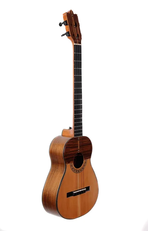 Cuatro Venezolano Modelo CJA-03