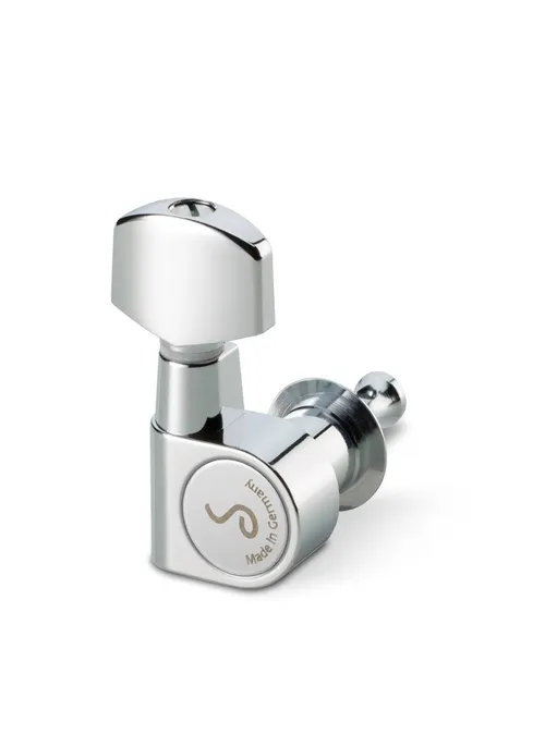 Clavijas Schaller Cromo
